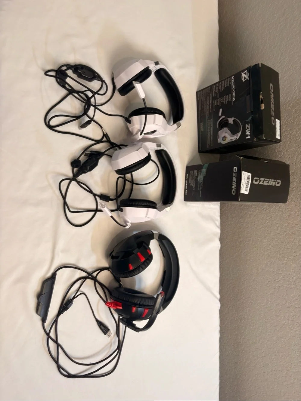 Ozeino White ZW1 Gaming Headset with Microphone